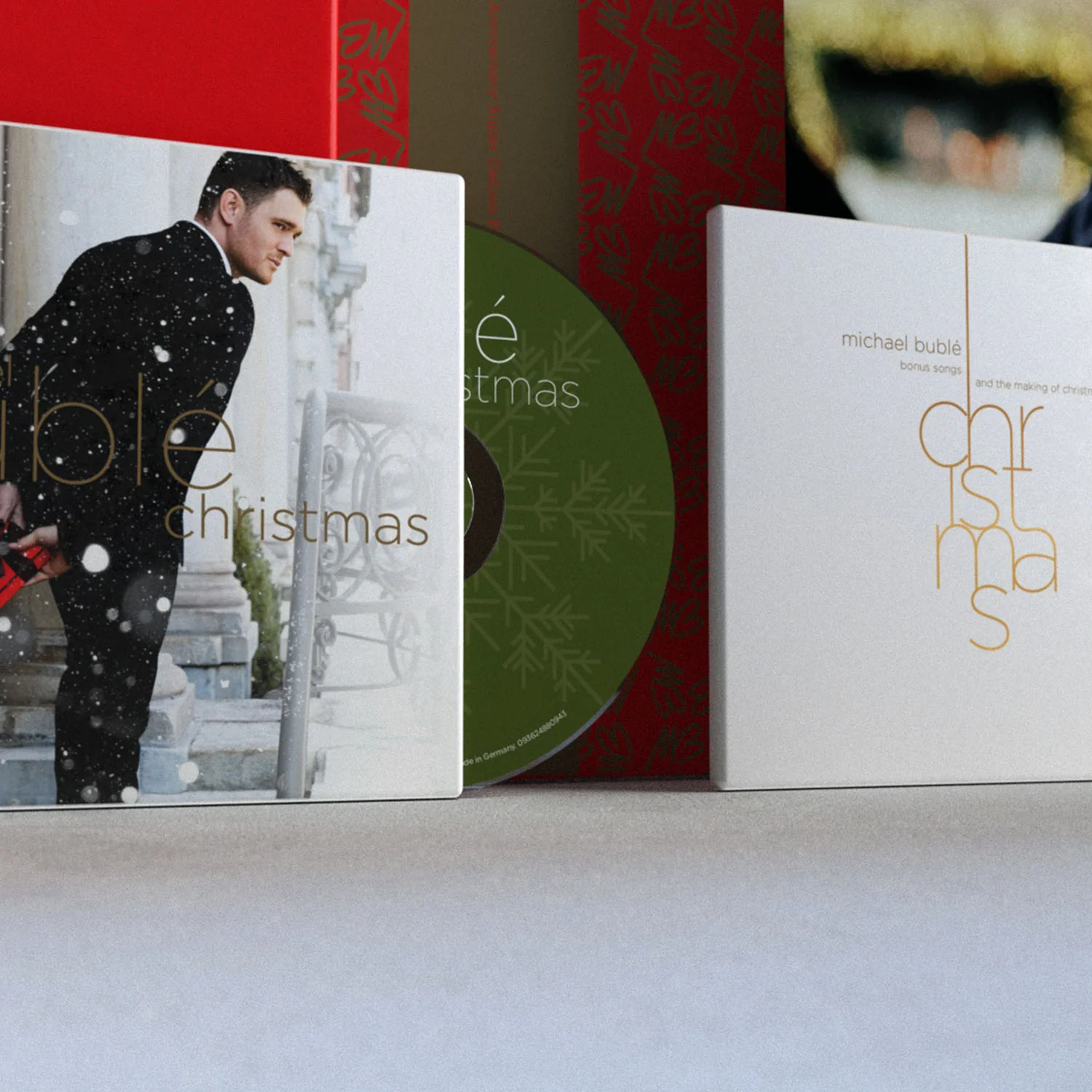 Christmas 10th Anniversary Super Deluxe Box Set (Signed Limited Edition) - Image 5